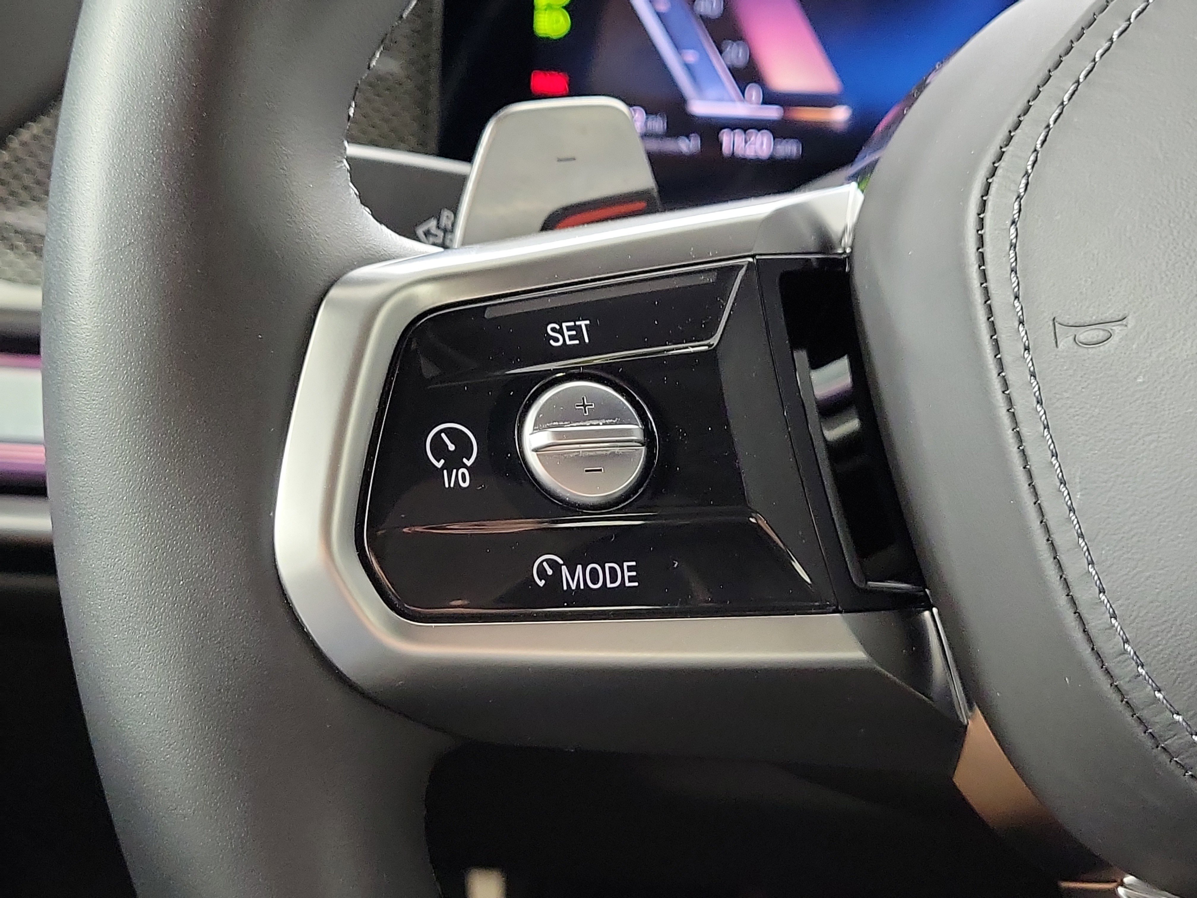 Certified 2023 BMW 760i xDrive w/ Executive Package AWD/4WD image 13