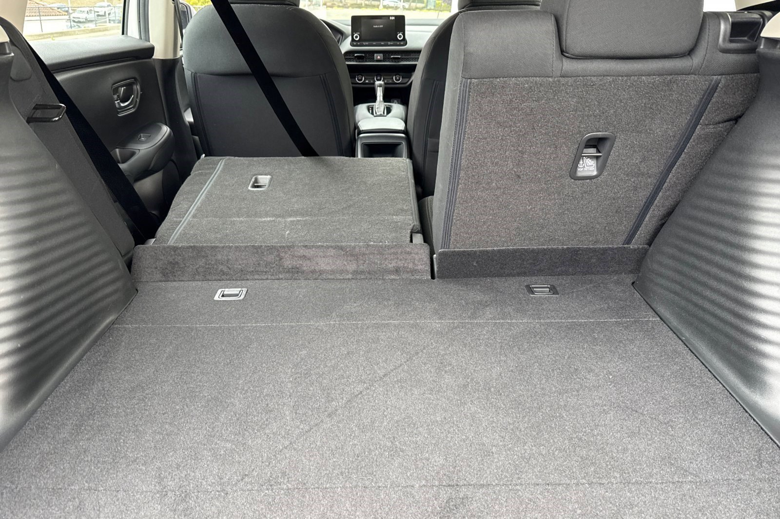 Certified 2023 Honda HR-V LX image 32