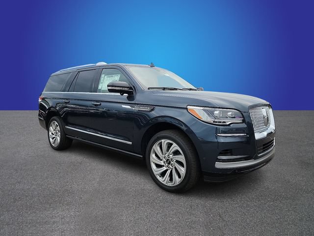 New 2024 Lincoln Navigator L Reserve AWD/4WD image 2