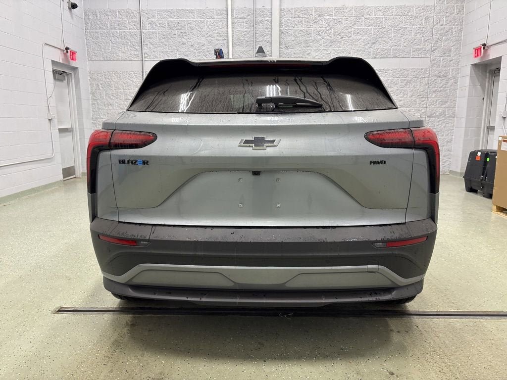 New 2026 Chevrolet Blazer EV LT AWD/4WD image 4