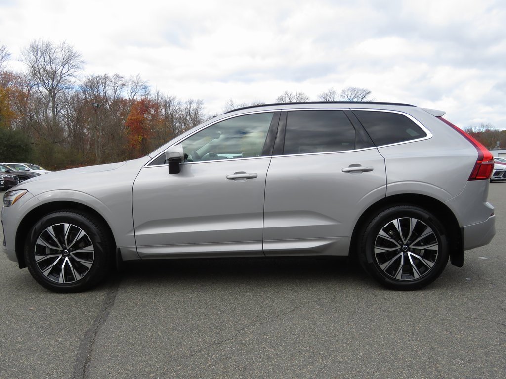 Used 2023 Volvo XC60 B5 Core w/ Climate Package image 9
