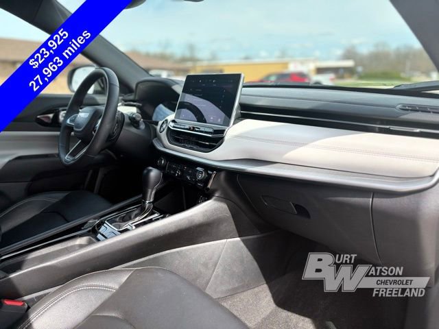 Used 2025 Jeep Compass Limited image 22