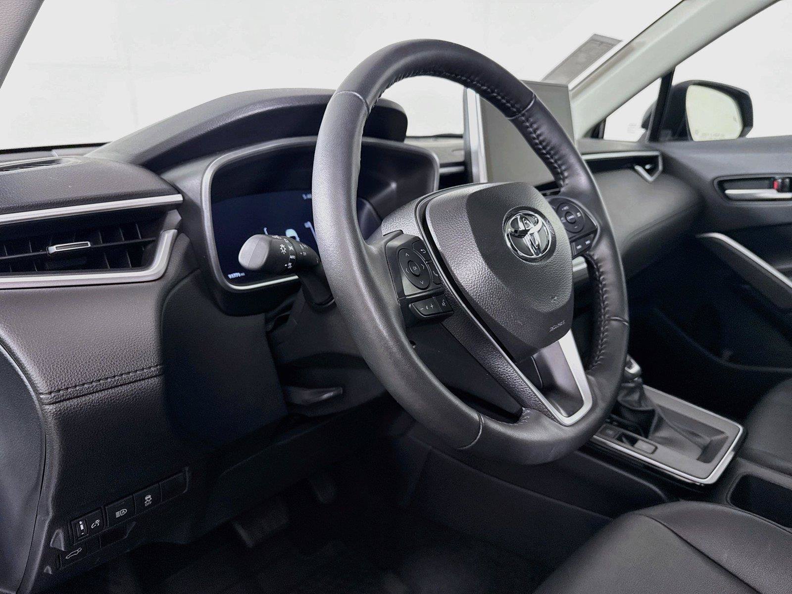 Certified 2026 Toyota Corolla Cross XLE w/ Convenience Package AWD/4WD image 4
