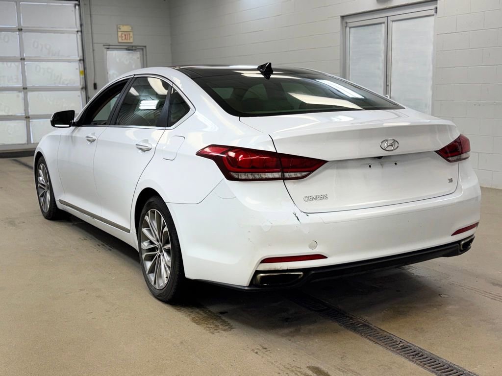 Used 2015 Hyundai Genesis 3.8 w/ Option Group 02 image 7
