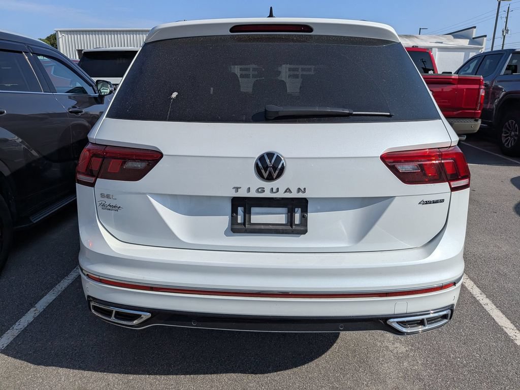 Used 2024 Volkswagen Tiguan SEL R-Line AWD/4WD image 8