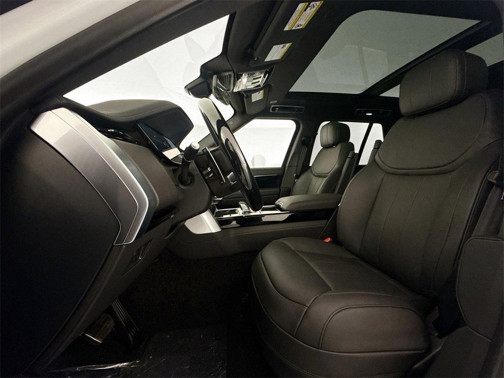 New 2026 Land Rover Range Rover SE image 20
