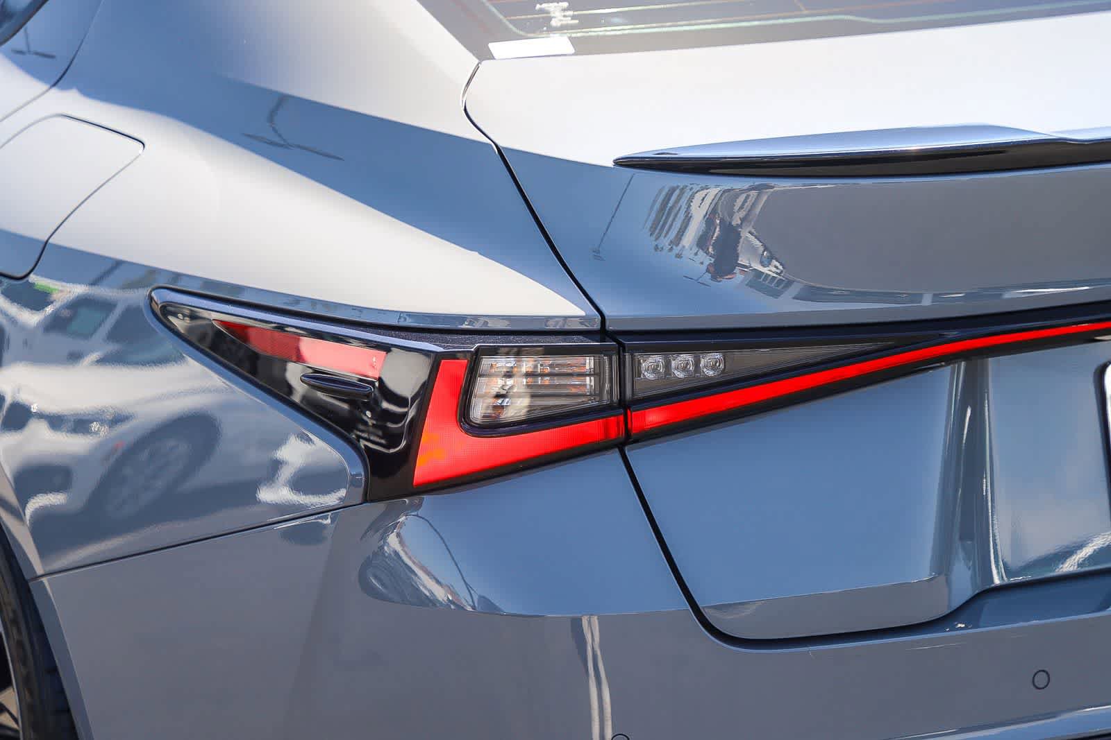 Used 2024 Lexus IS 350 F Sport RWD image 9