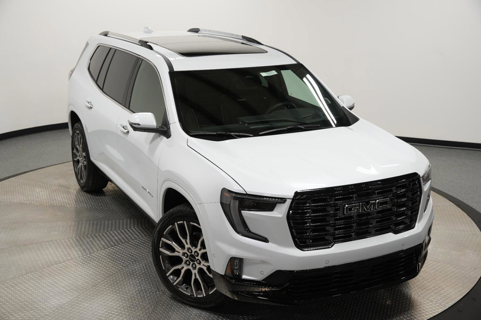 New 2026 GMC Acadia Denali Ultimate w/ LPO, Floor Liner Package image 48