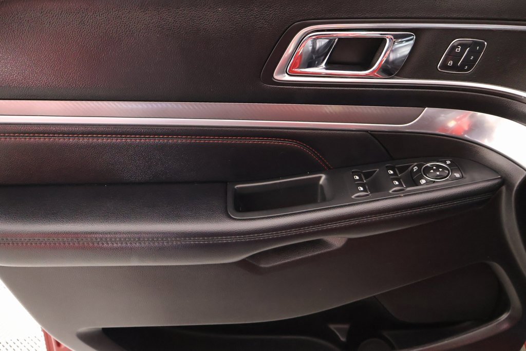 Used 2017 Ford Explorer Sport w/ Equipment Group 401A image 17