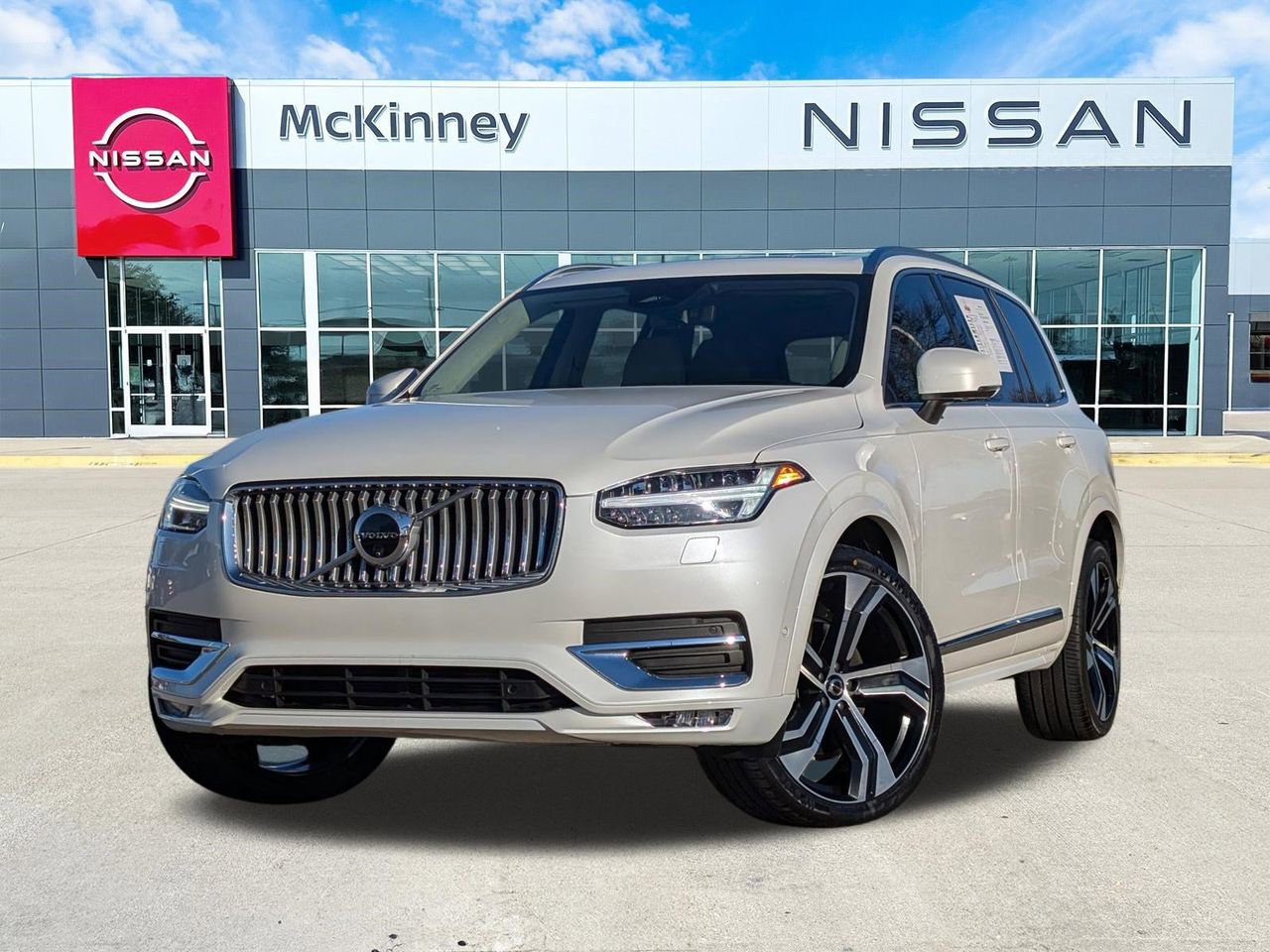 Used 2025 Volvo XC90 B6 Ultra w/ Lounge Package