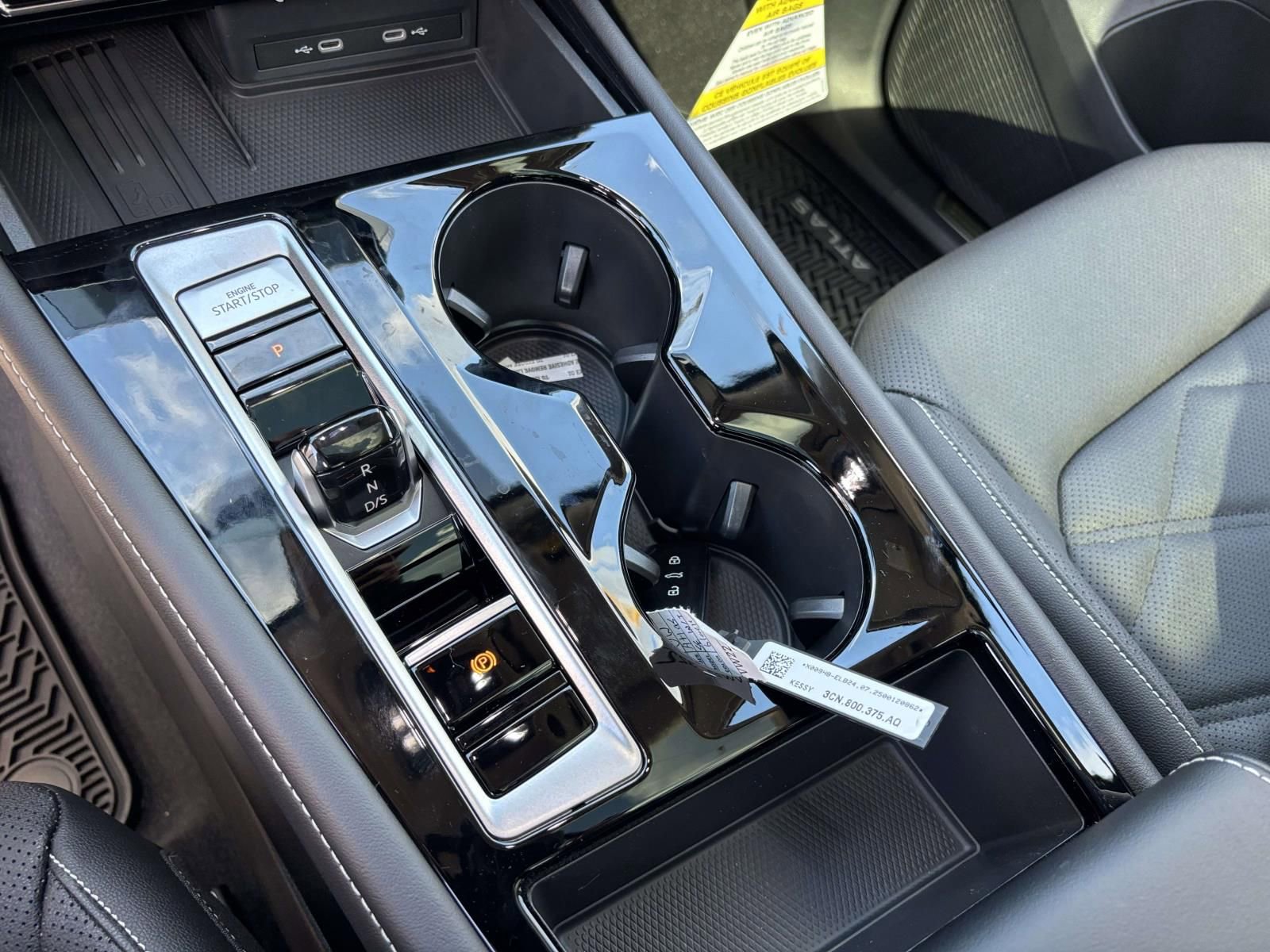 New 2026 Volkswagen Atlas SE image 25