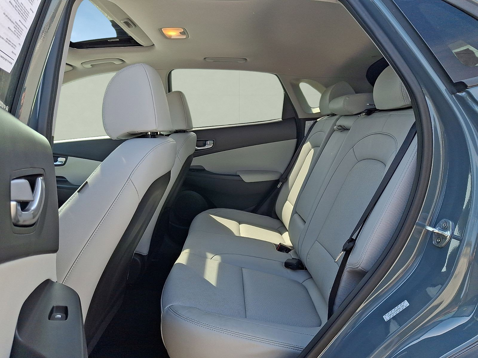 Certified 2022 Hyundai Kona Limited AWD/4WD image 10