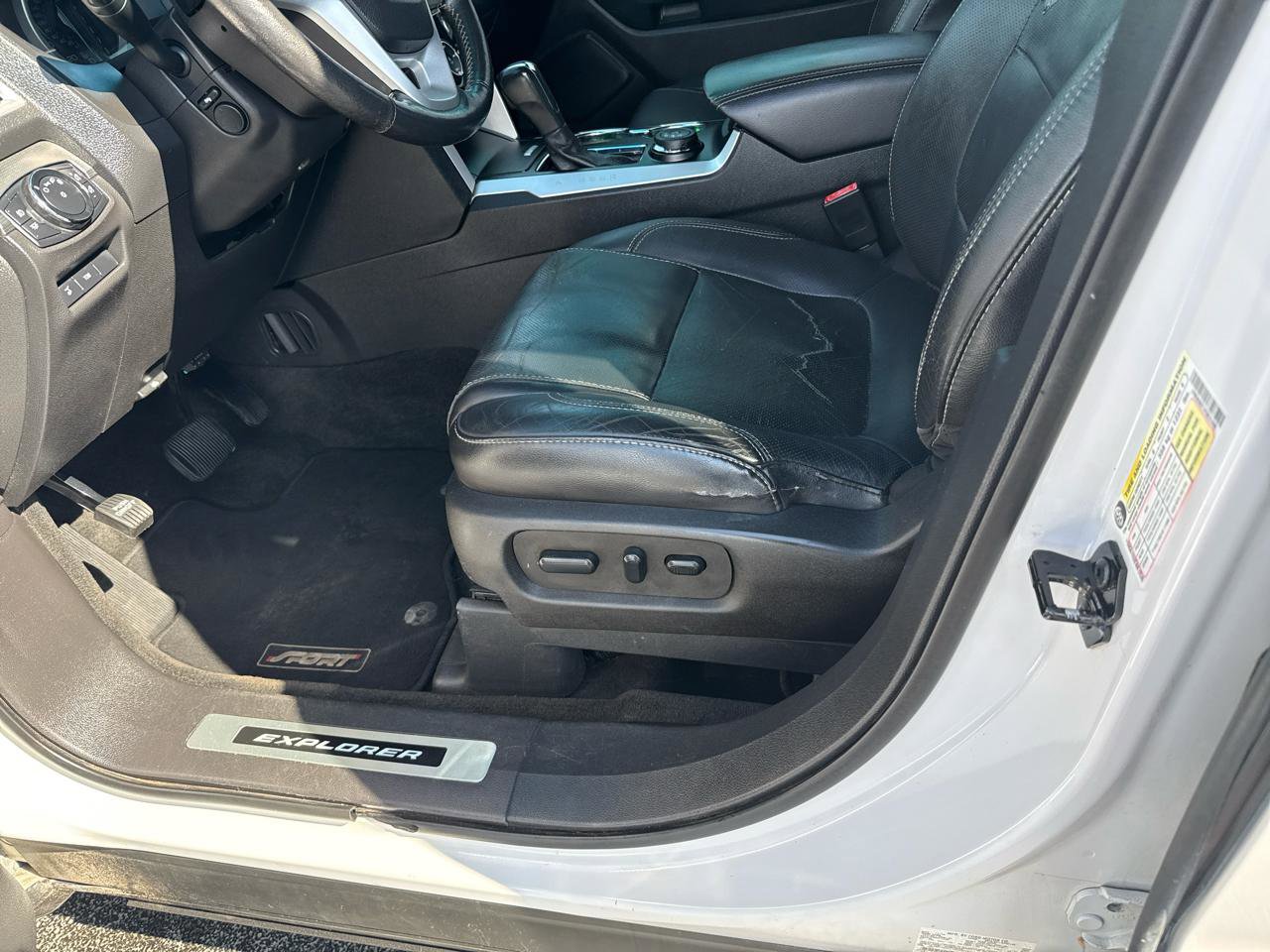 Used 2015 Ford Explorer Sport w/ Equipment Group 401A AWD/4WD image 12