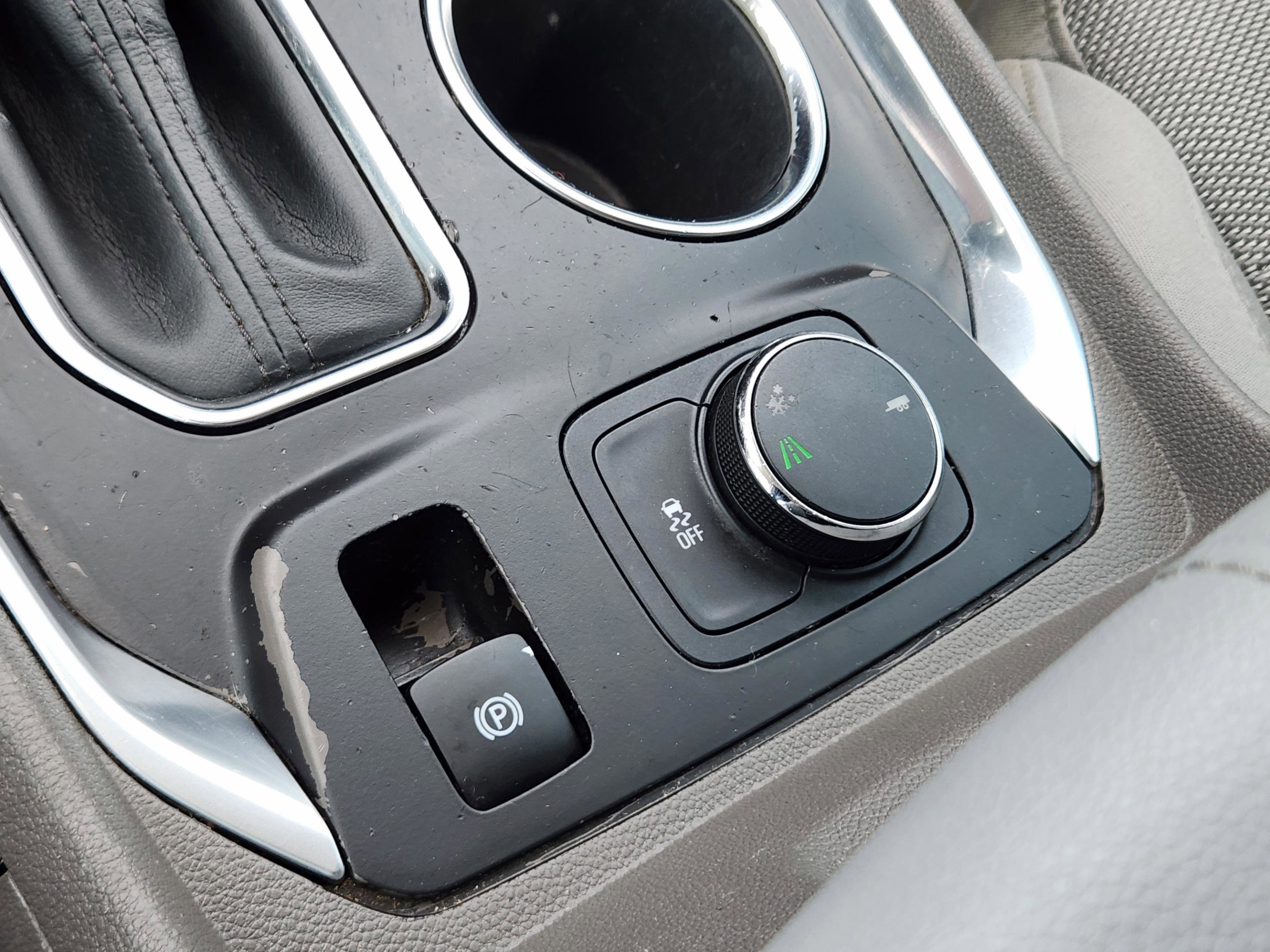 Used 2018 Chevrolet Traverse LT FWD image 14