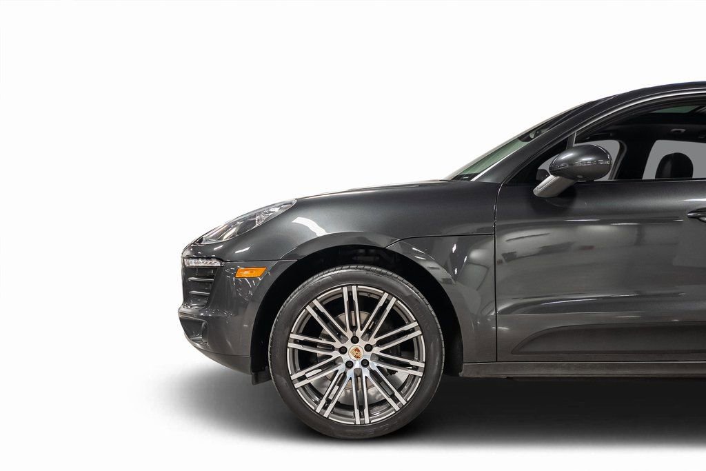 Used 2017 Porsche Macan image 16