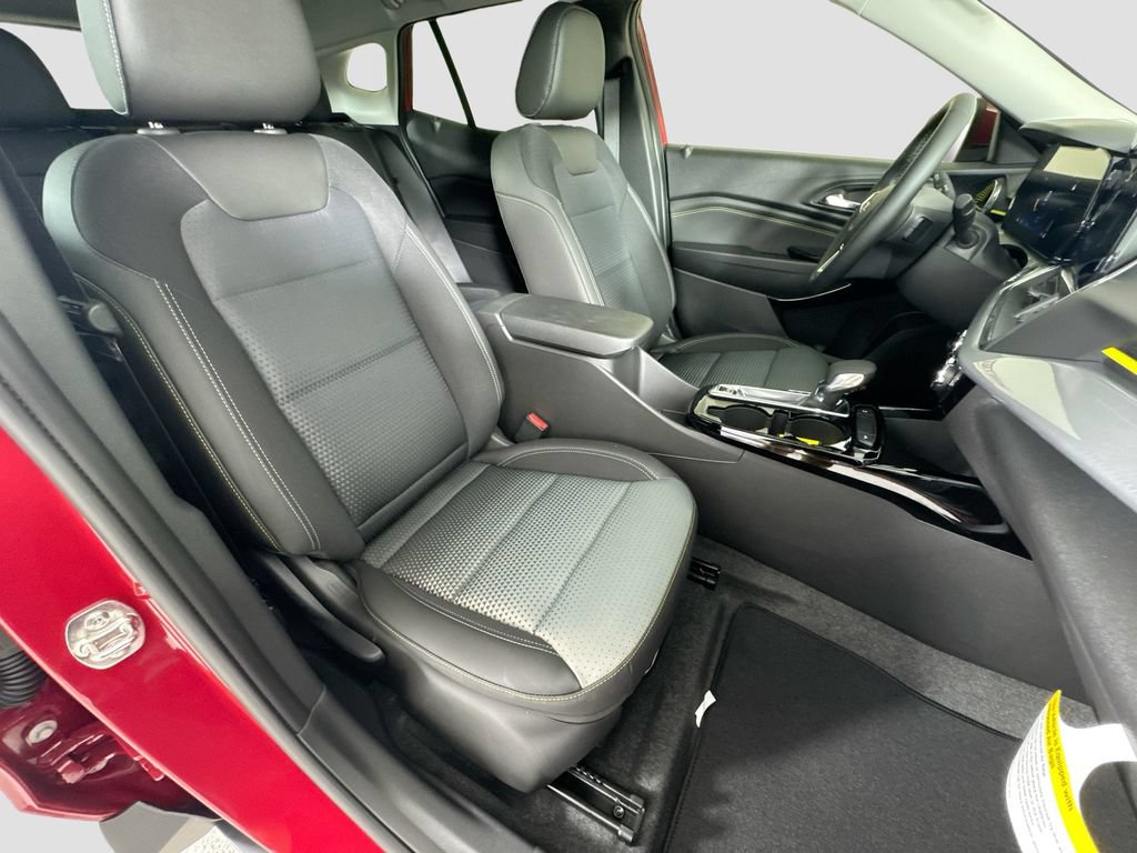 New 2026 Chevrolet Trax LT w/ LT Convenience Package FWD image 26