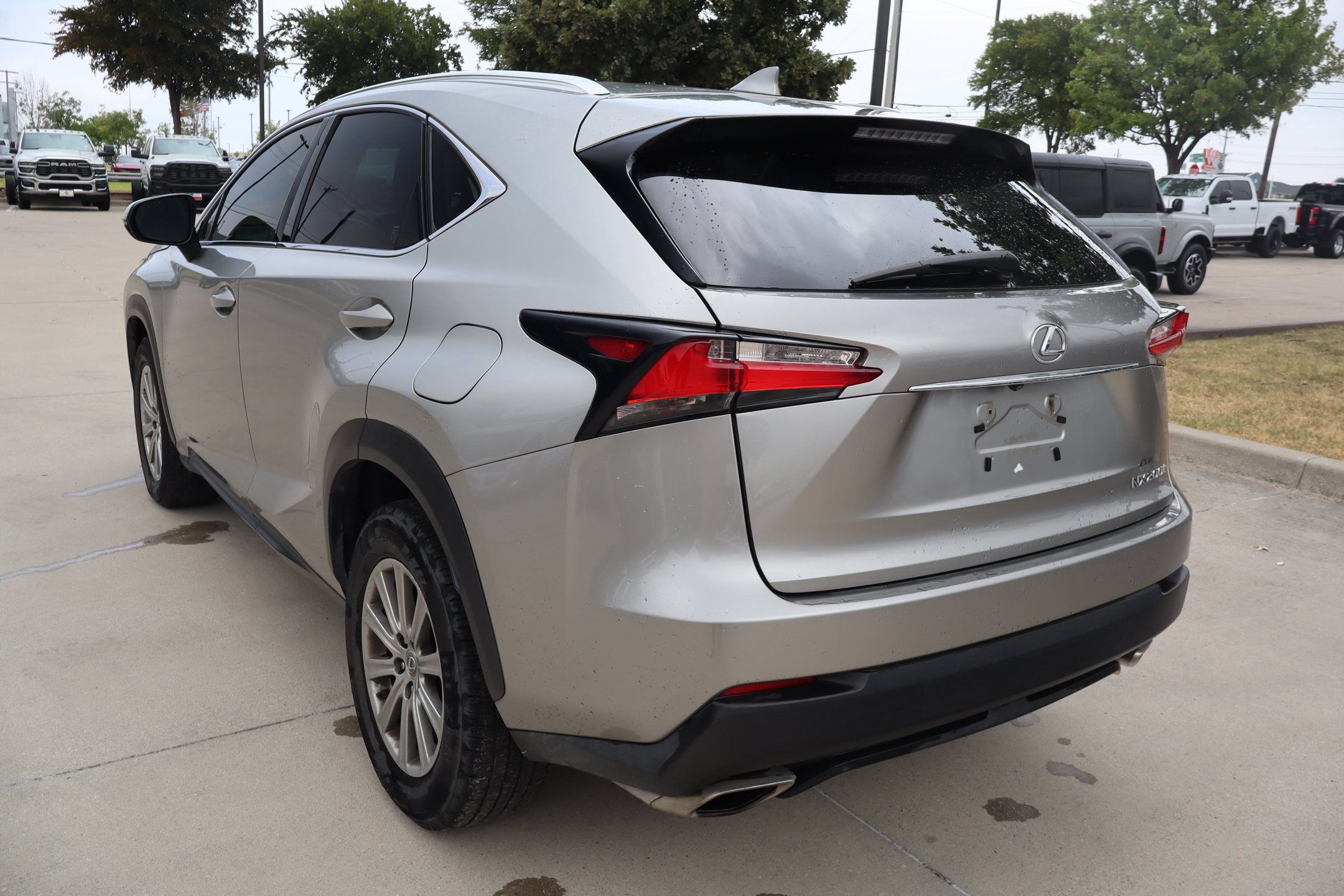 Used 2017 Lexus NX 200t FWD image 7