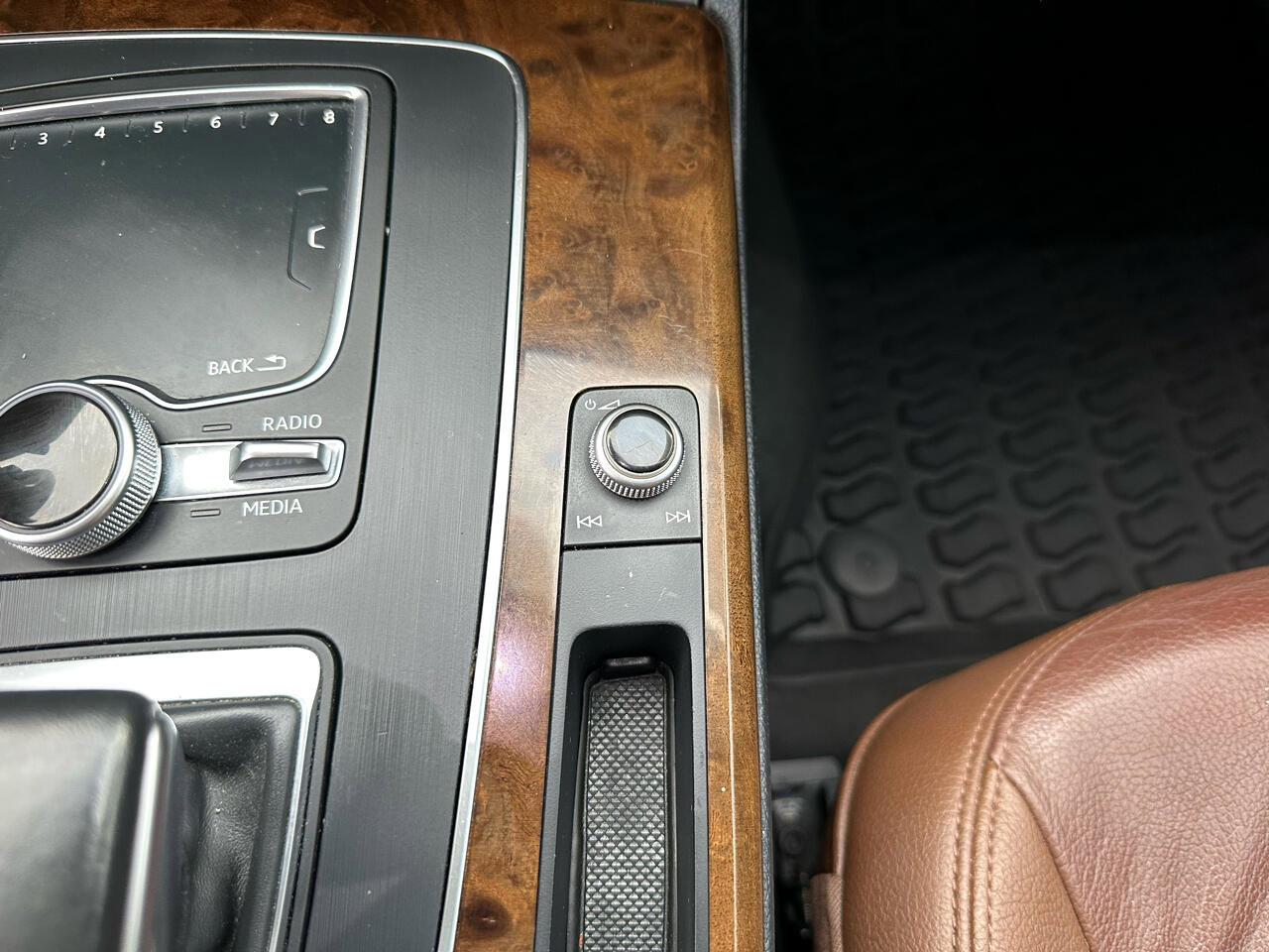 Used 2018 Audi Q5 2.0T Premium Plus w/ Premium Plus Package image 55