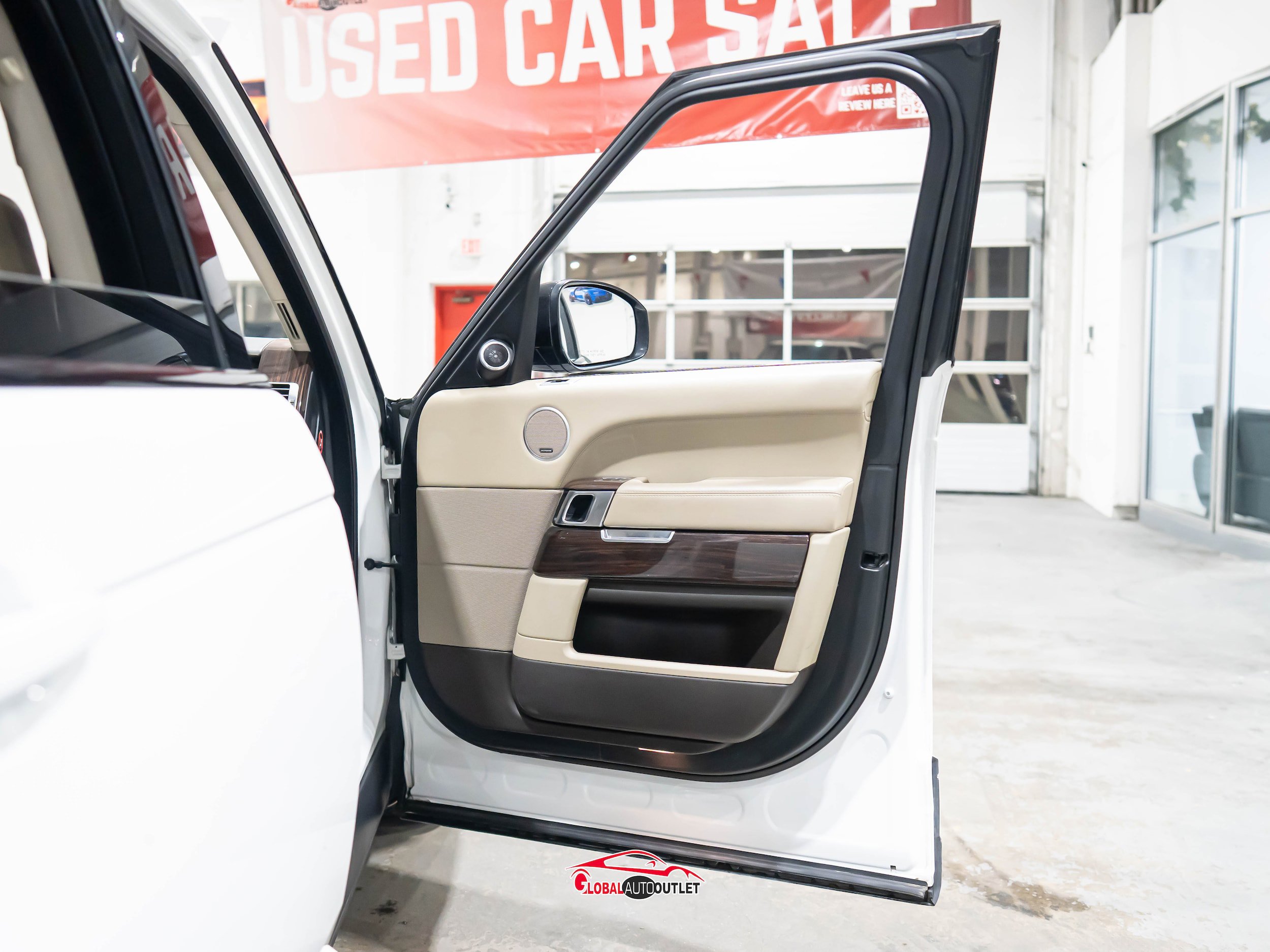 Used 2017 Land Rover Range Rover HSE AWD/4WD image 55