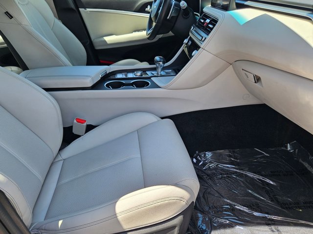 Used 2025 Genesis G70 2.5T image 20