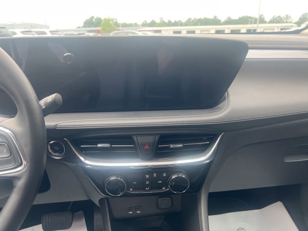 Used 2025 Buick Encore GX Sport Touring w/ Comfort Package FWD image 18