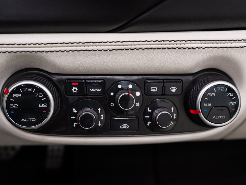 Used 2018 Ferrari 488 Spider RWD image 38