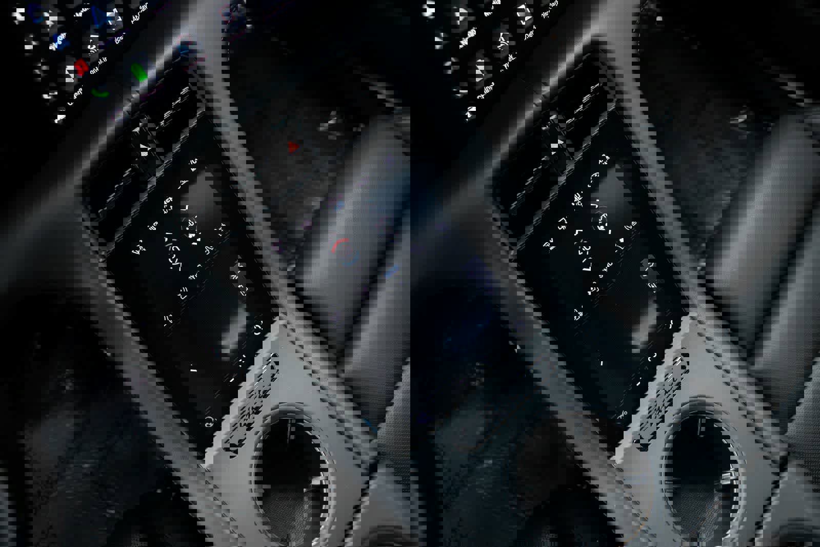 Certified 2022 Porsche Taycan 4S image 21