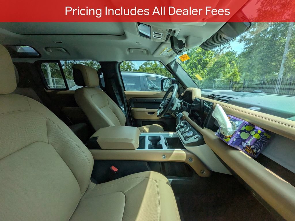 Used 2025 Land Rover Defender 110 X-Dynamic SE AWD/4WD image 9