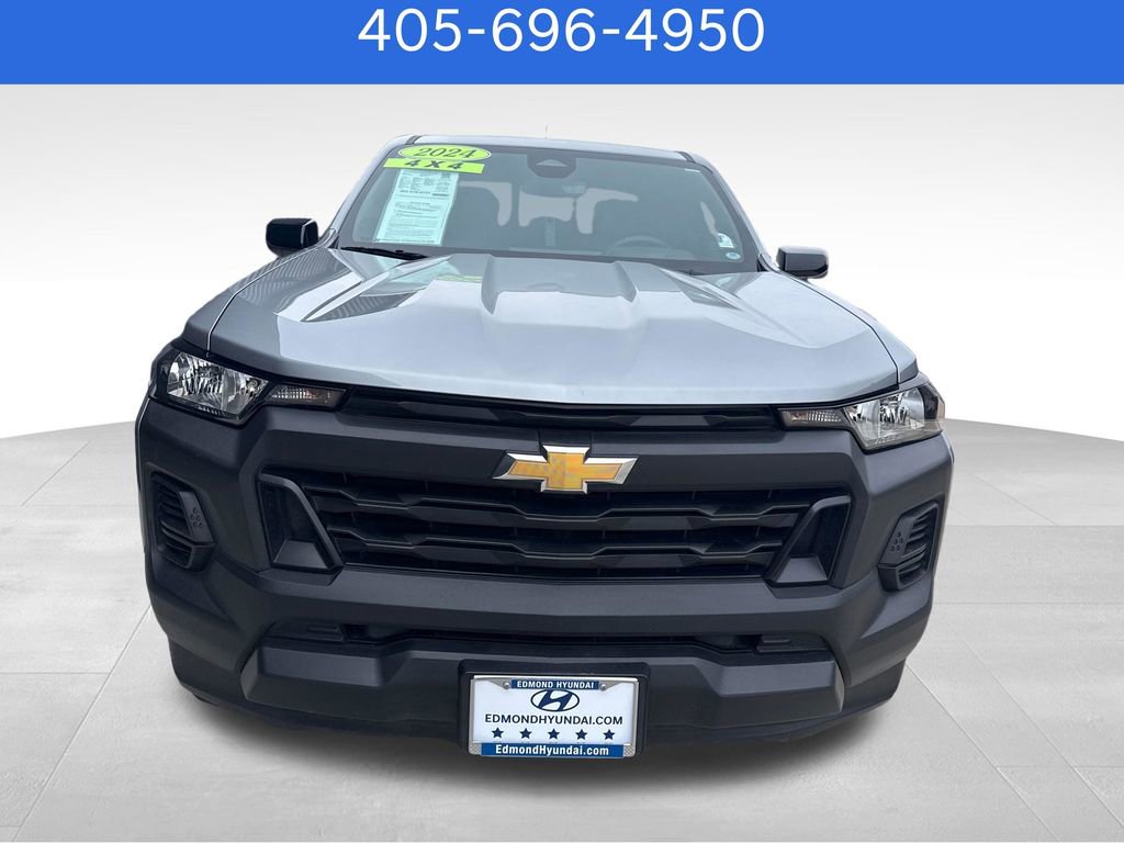 Used 2024 Chevrolet Colorado W/T w/ WT Convenience Package II RWD image 2