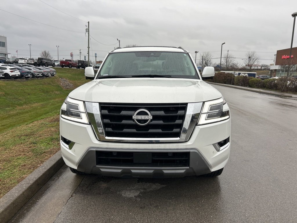 Used 2022 Nissan Armada SL w/ Captain's Chairs Package image 2