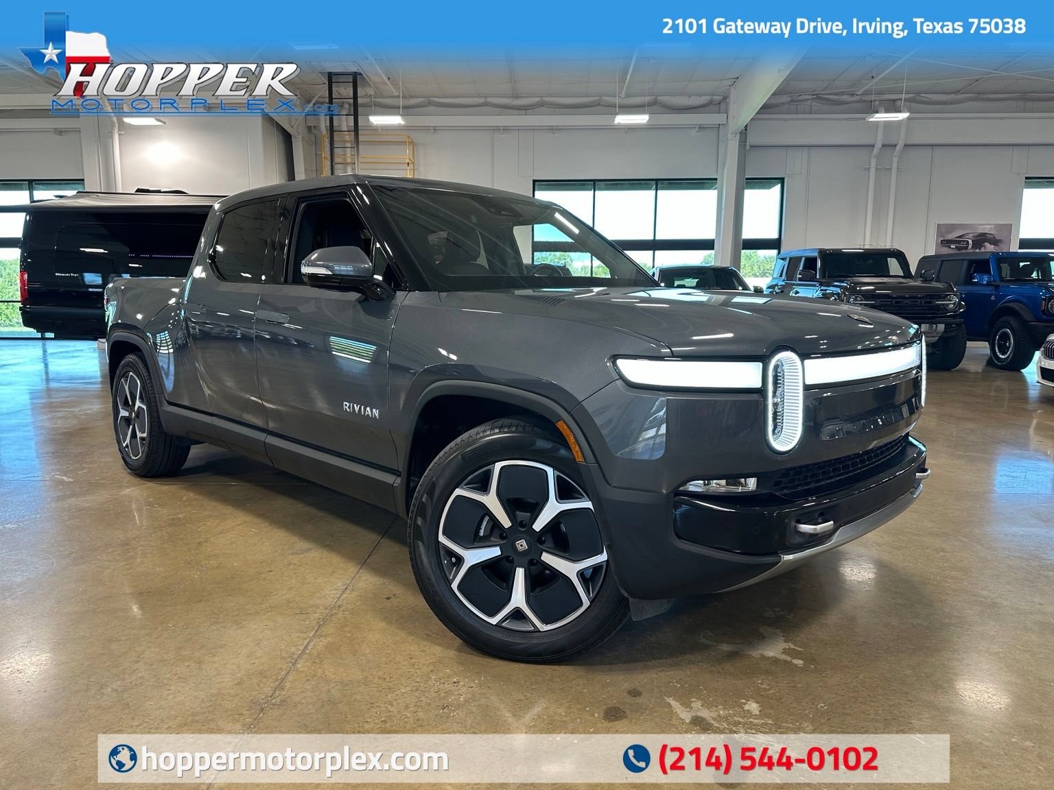 Used 2023 Rivian R1T Adventure AWD/4WD image 1