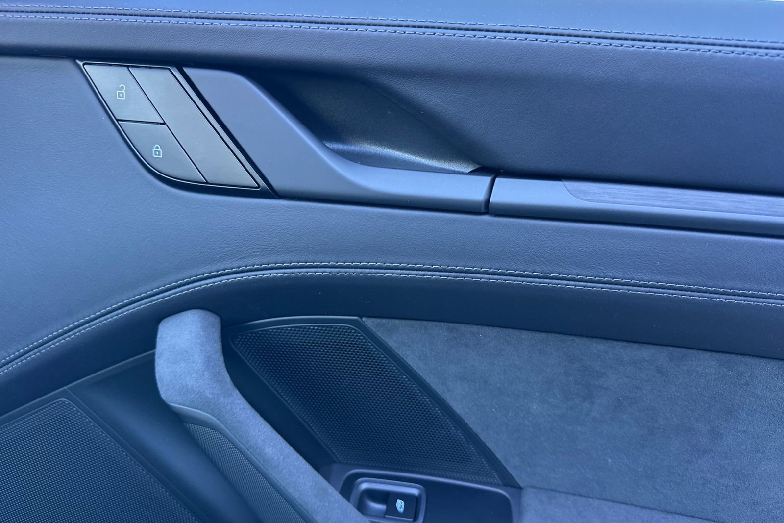Certified 2024 Porsche 911 Carrera GTS image 19