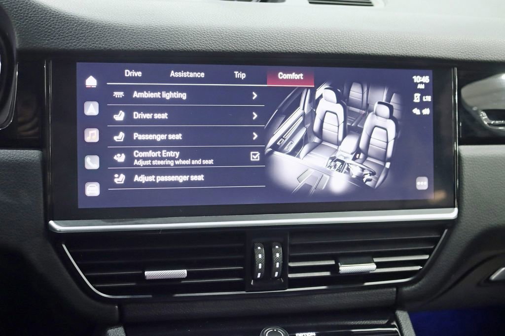 Used 2023 Porsche Cayenne image 24