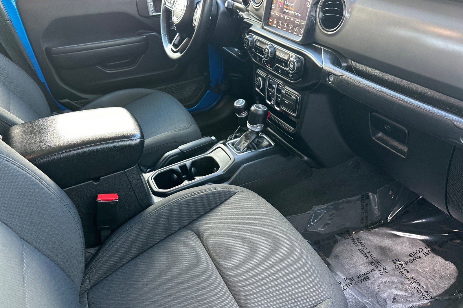 Used 2022 Jeep Gladiator Sport AWD/4WD image 16