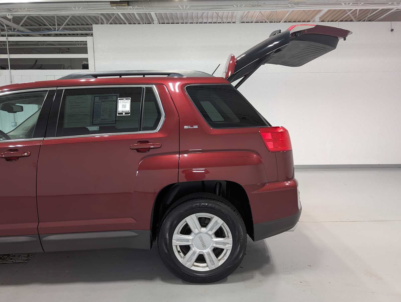 Used 2016 GMC Terrain SLE w/ Driver Alert Package I AWD/4WD image 11