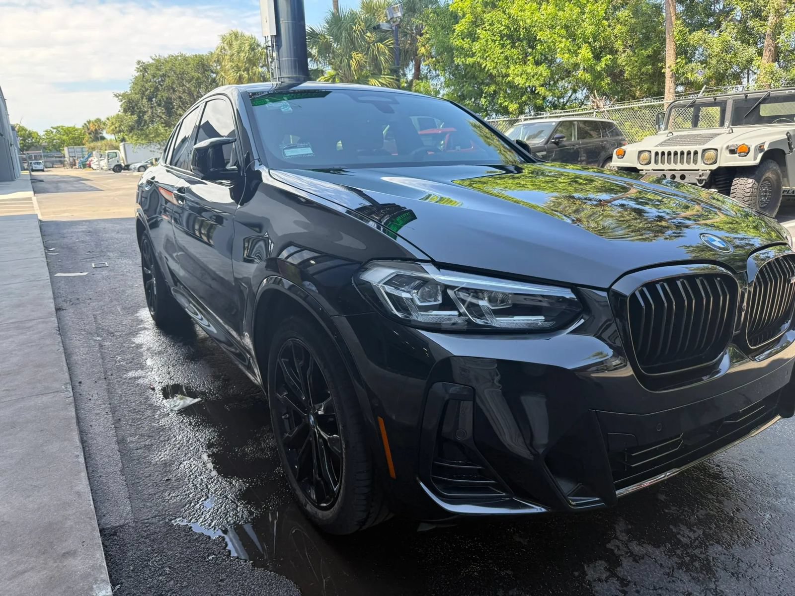 Used 2022 BMW X4 M40i AWD/4WD image 3