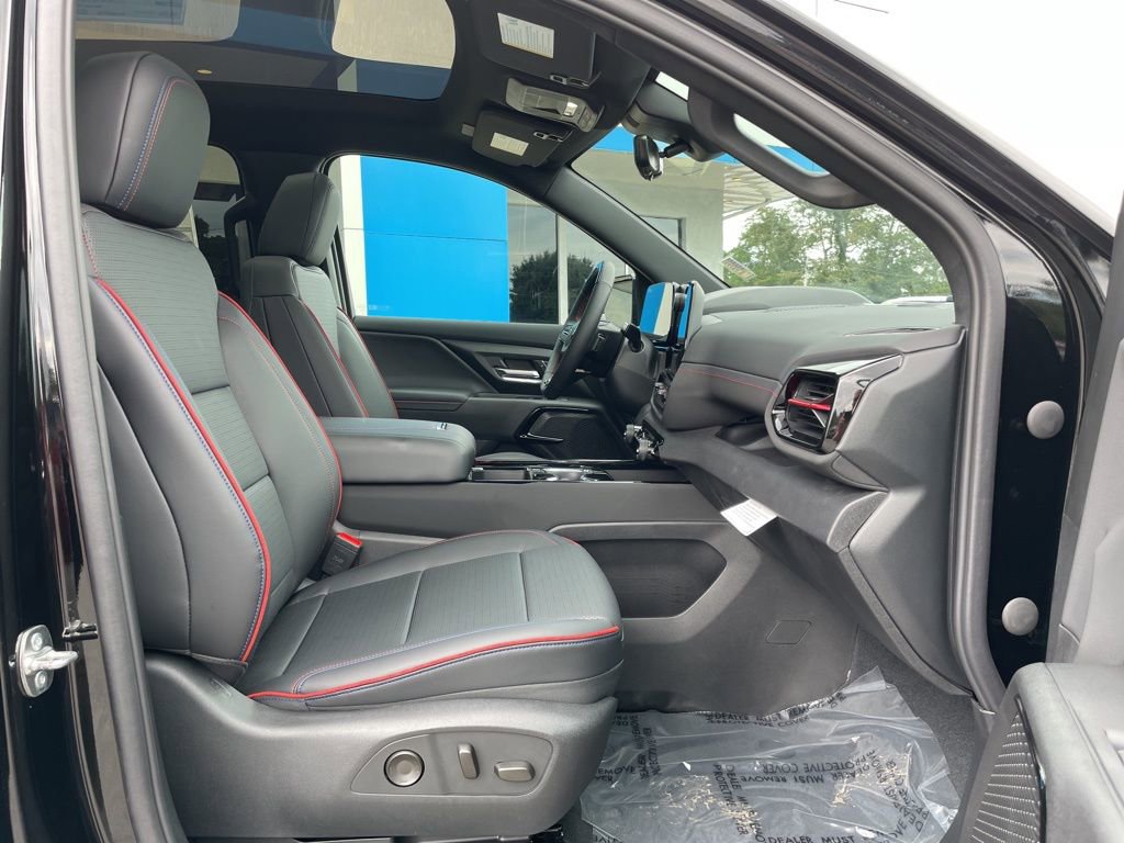 New 2024 Chevrolet Silverado EV RST image 44