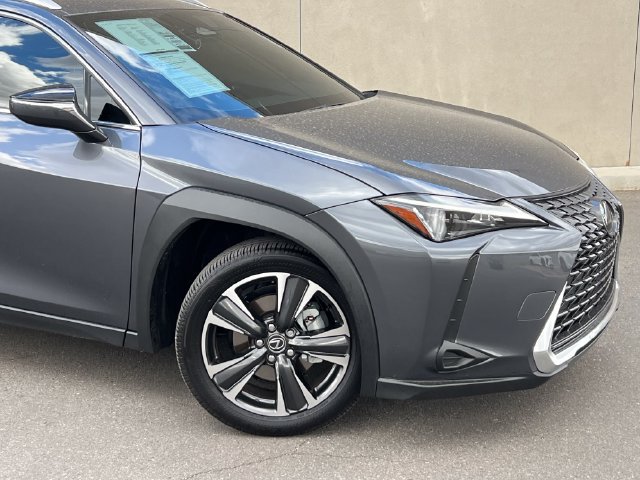 Used 2026 Lexus UX 300h FWD w/ Accessory Package (Z1) image 2