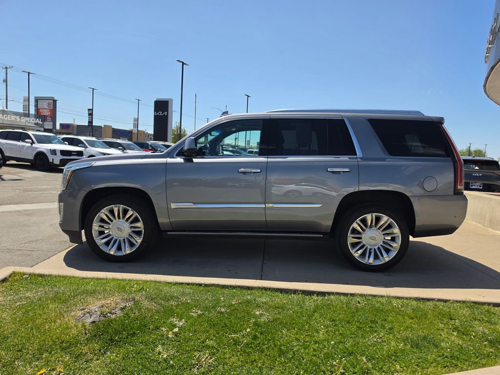Used 2019 Cadillac Escalade Platinum AWD/4WD image 8