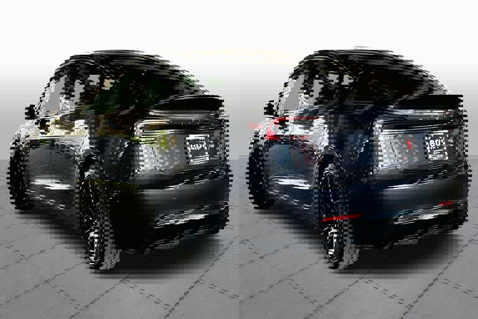 Used 2024 Tesla Model 3 Performance image 11