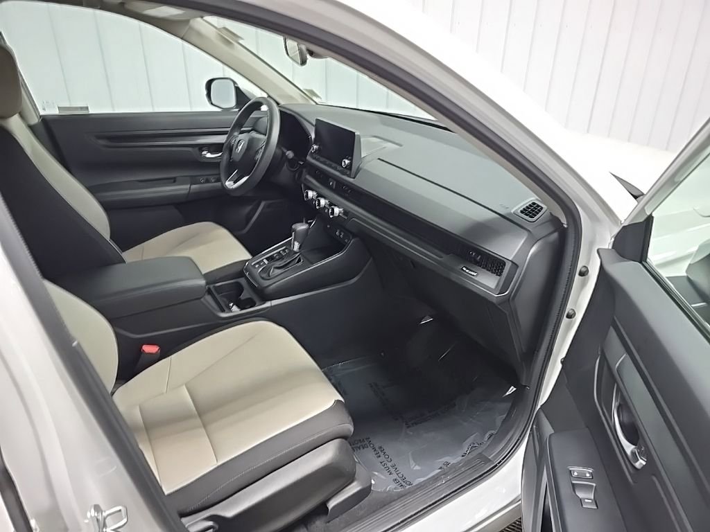 Used 2023 Honda CR-V EX image 16