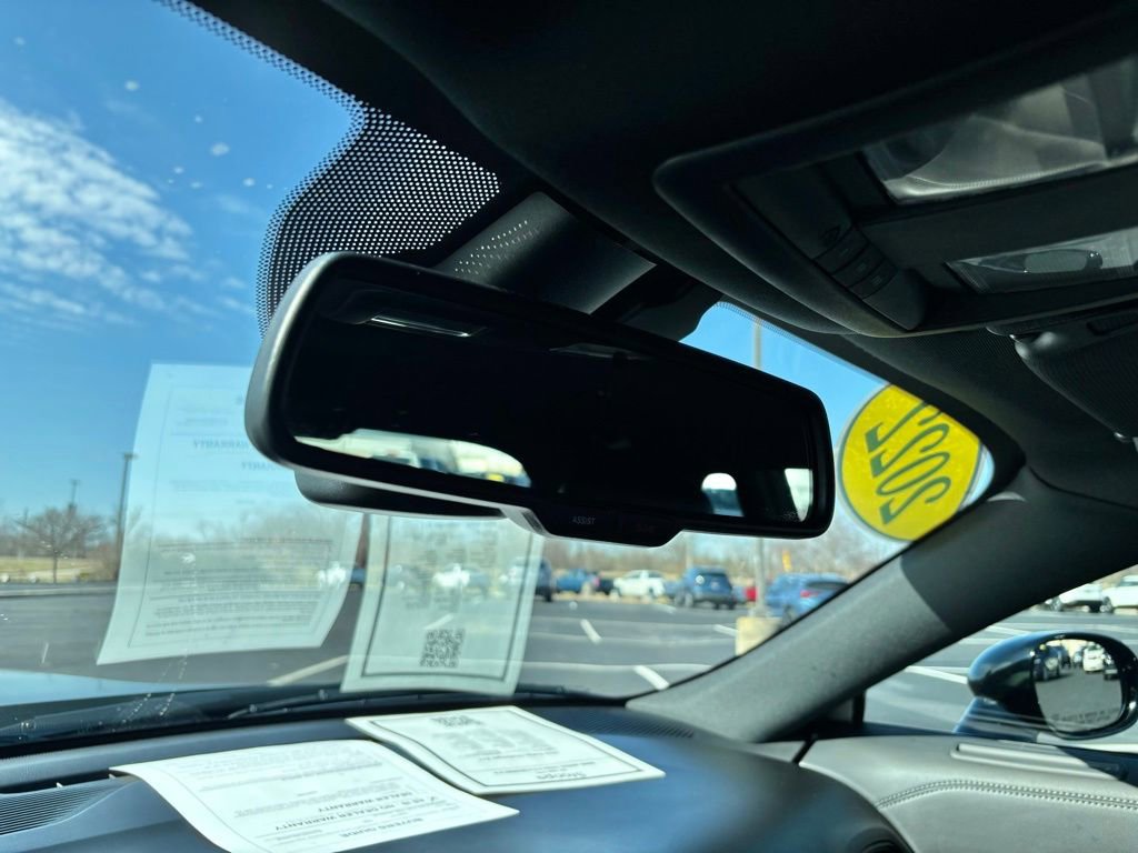 Used 2022 Dodge Challenger R/T w/ Plus Package image 32