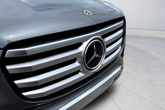 Certified 2024 Mercedes-Benz GLS 450 4MATIC image 34
