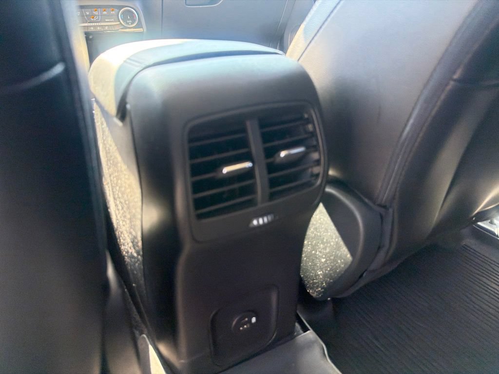 Used 2022 Ford Escape Titanium w/ Titanium Elite Package AWD/4WD image 13