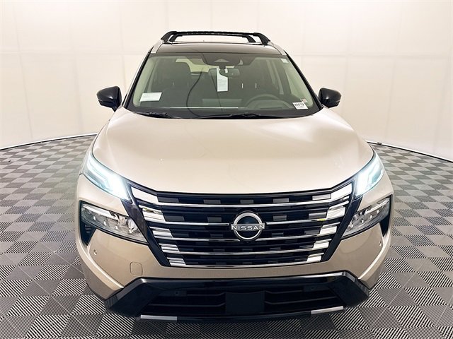 New 2026 Nissan Rogue Platinum image 2