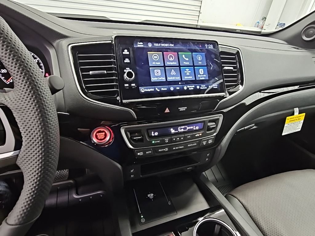 New 2026 Honda Ridgeline Black Edition image 12