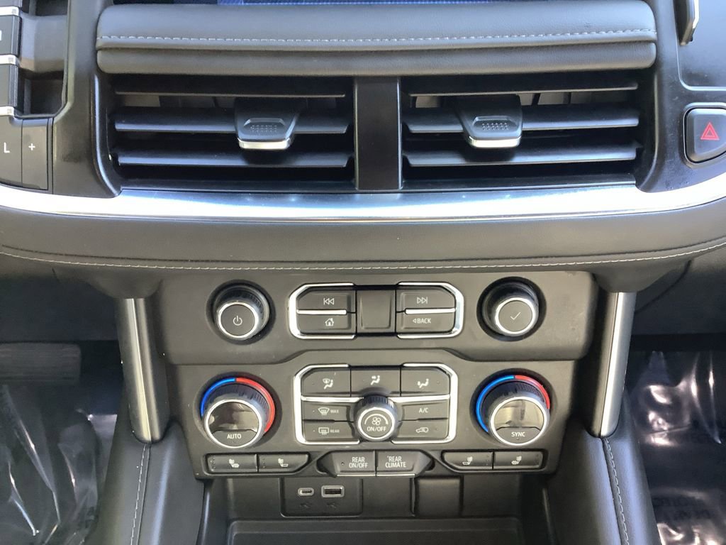 Used 2023 Chevrolet Tahoe Z71 w/ Luxury Package image 22