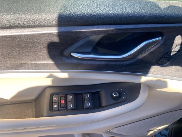 Used 2022 Jeep Grand Cherokee L Limited AWD/4WD image 17