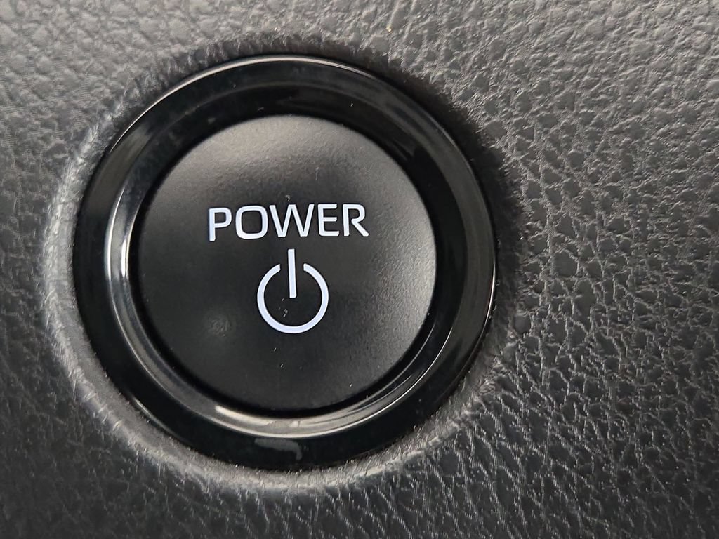Used 2025 Toyota Camry LE FWD image 22