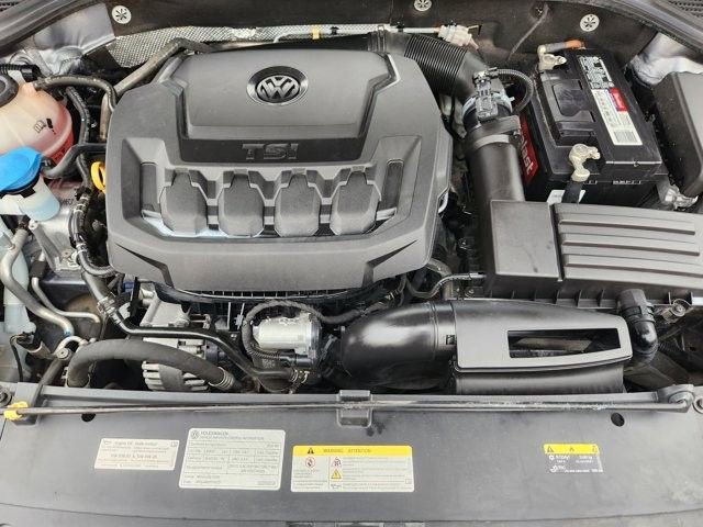 Used 2021 Volkswagen Passat 2.0T SE FWD image 31